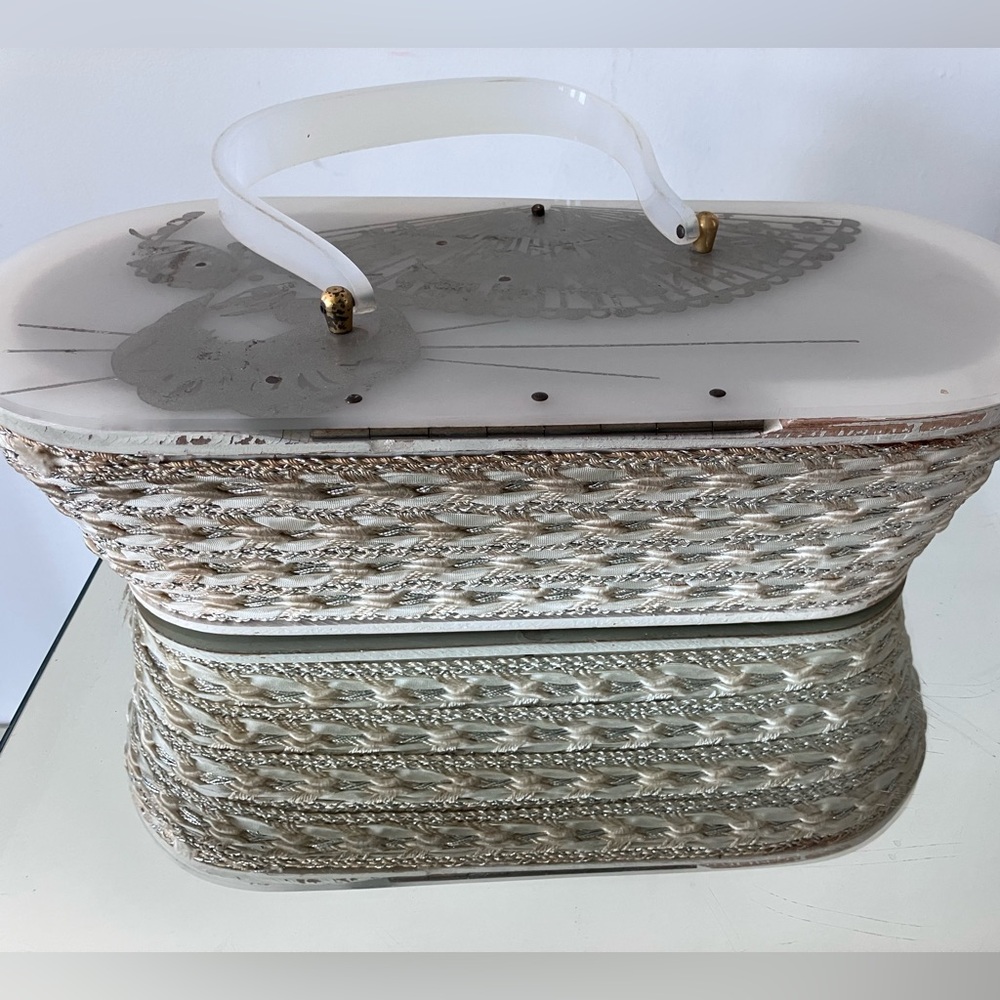 VTG 1950’s White Clear Lucite Basket Bag Wedding Structurally Sound Paint Wear - Picture 2 of 6